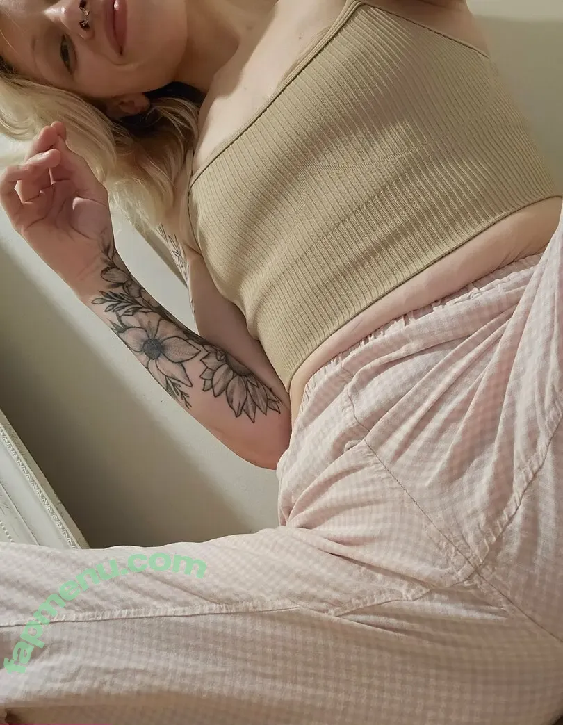 sweet.julia.freee nude photo #0037 (thickbunnyjulia)