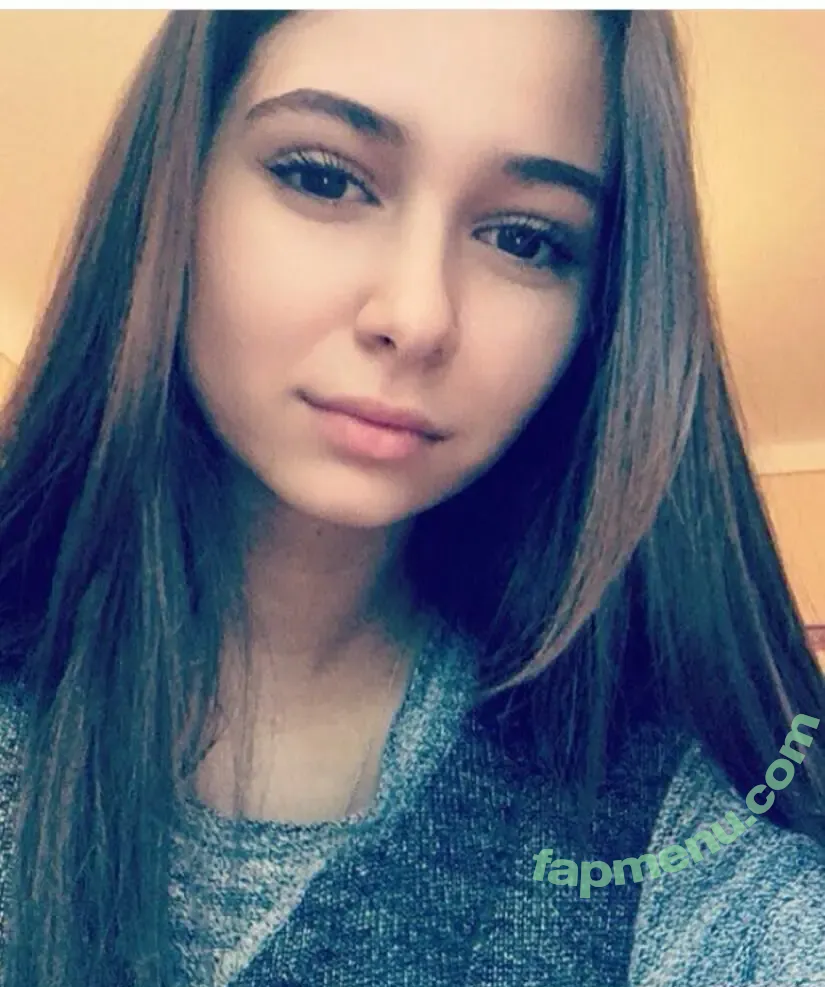 Sweet Kayley nude photo #0079 (Gloria Roshka / gloriaroshka / sweet_kayley)