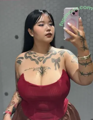 sweet_milk2256 / me600cc / namwan_600cc / sweet_milk1999 nude photo #0003