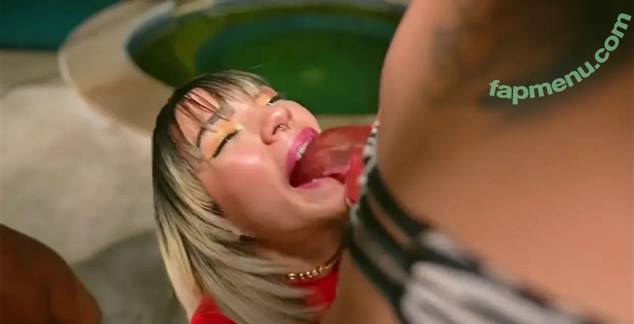 Sweet_Revenge nude photo #0147 (Big_Rainbowww / _sweet_revenge / sweetrevenge)