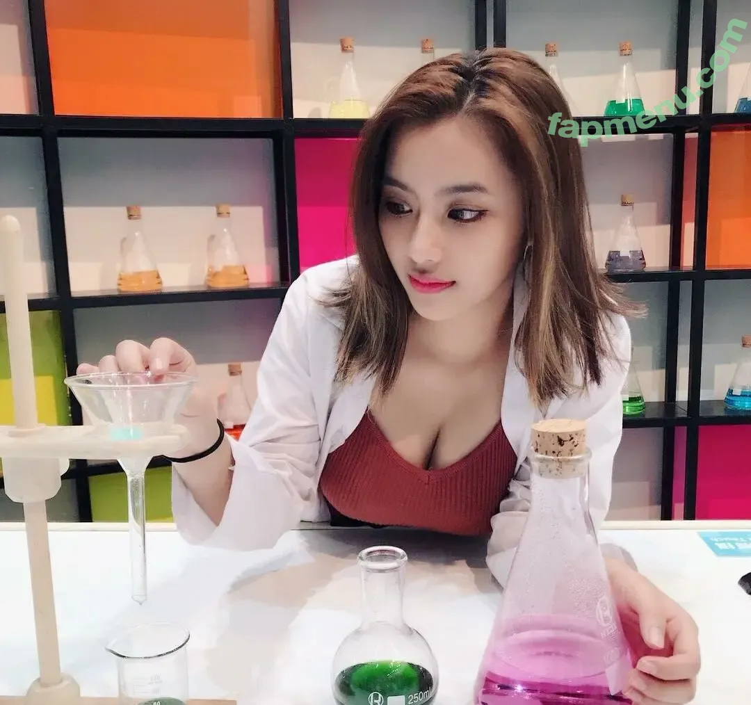 sweet850811 nude photo #0077 (田甜)