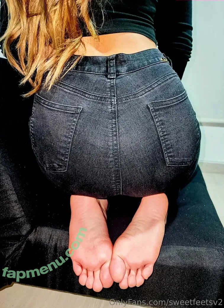 sweetfeetsv2 nude photo #0001 (sweetfeet.nyc)