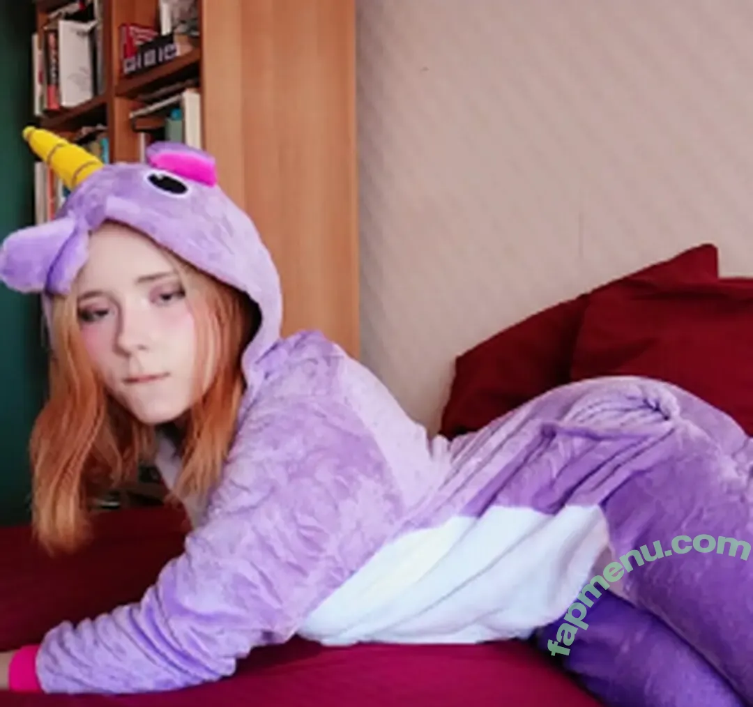 Sweetie Fox nude photo #0155 (MoonFleur / SweetieFox1 / sweetiefox_of / swfx_real)