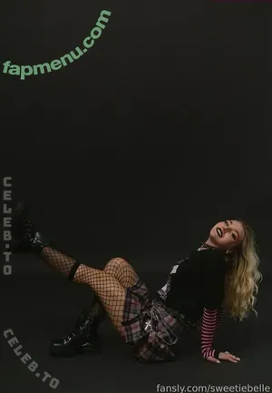 Sweetiebelle / aprikosin3 / superbanka / valerycat nude photo #0129