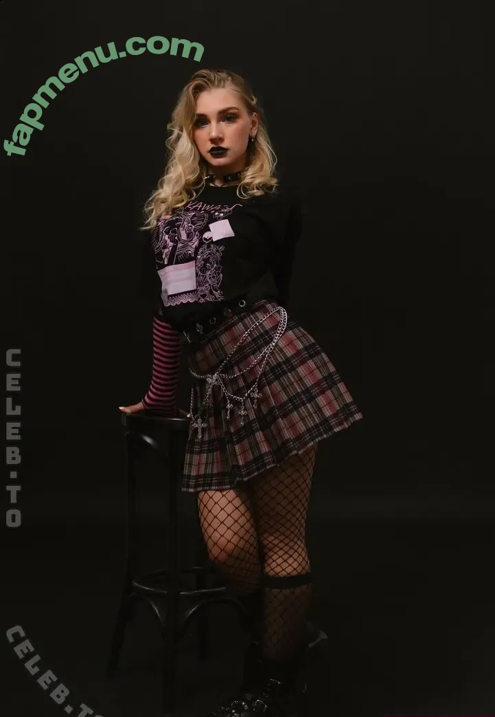 Sweetiebelle nude photo #0111 (aprikosin3 / superbanka / valerycat)