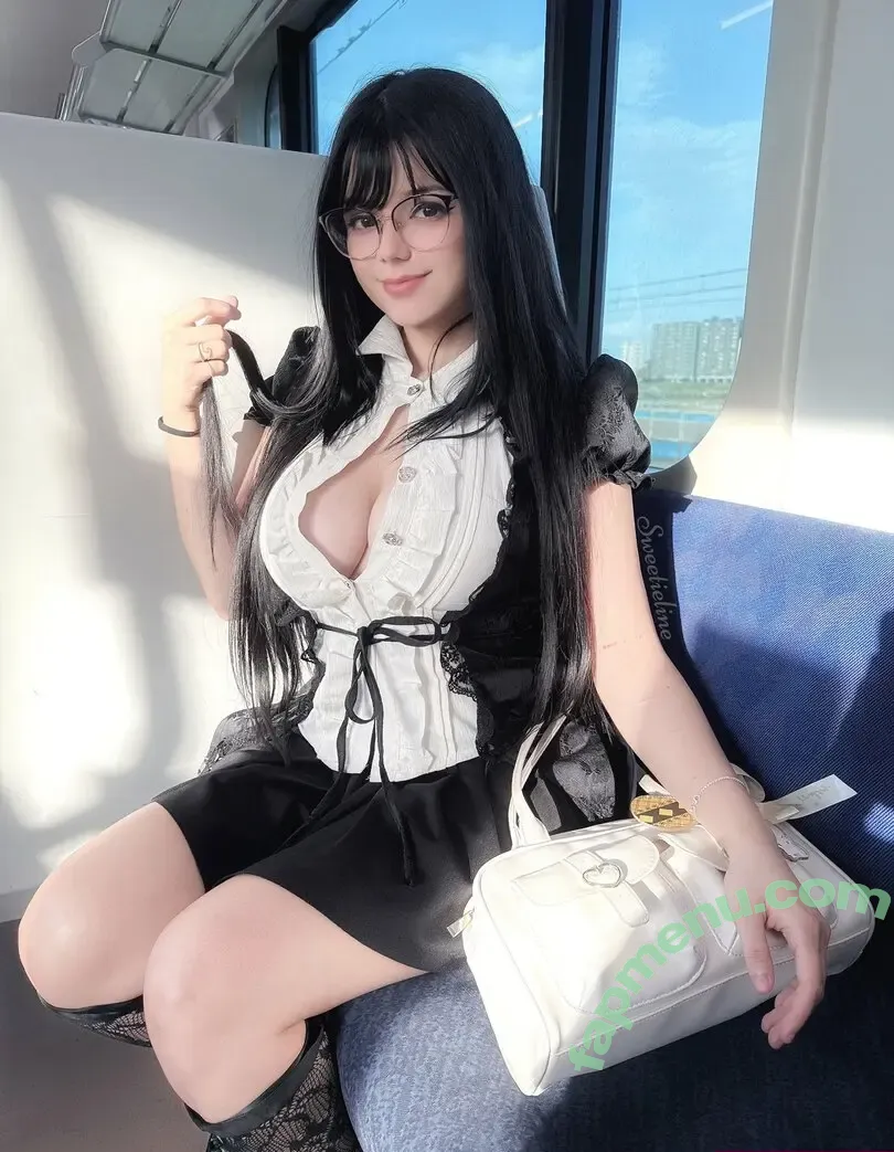 Sweetieline nude photo #1266 (Sweetielin3 / sweetieline_)
