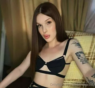 sweetiewest / sweetywest_pt nude photo #0077