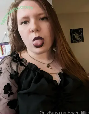 sweetlillie / sweetlillie23 nude photo #0170