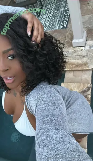 sweetmonae / sweetmonaechefs nude photo #0001