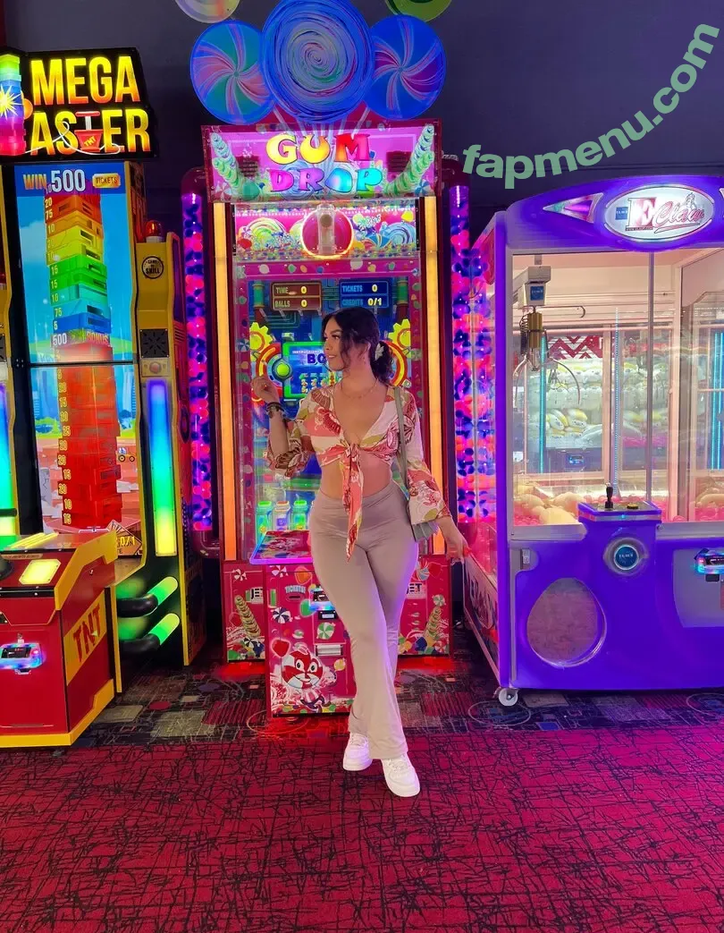 sweetness444 nude photo #0004 (Selenamacc)