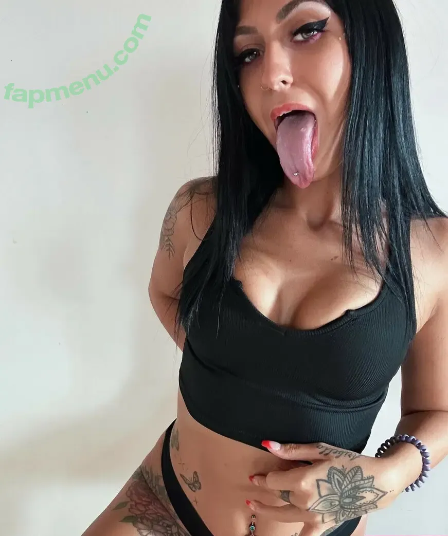 Sweetskyebaby nude photo #0001 (Skye Coccarelli / skyecoccarelli / sweet.skye_baby)