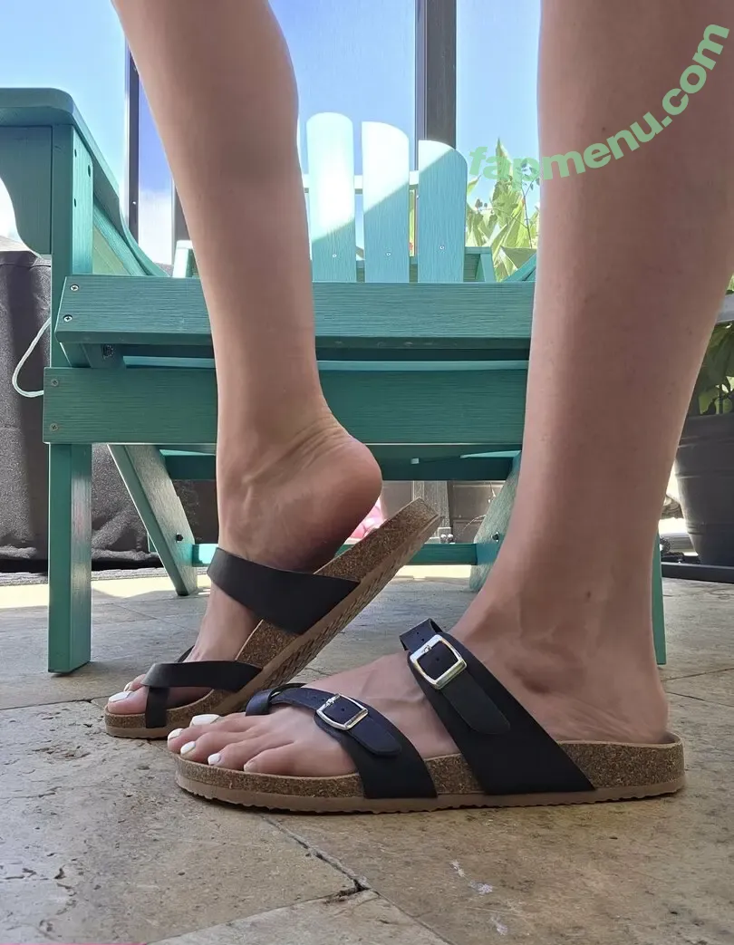 sweetsoleprincess nude photo #0055 (longtoeslover)