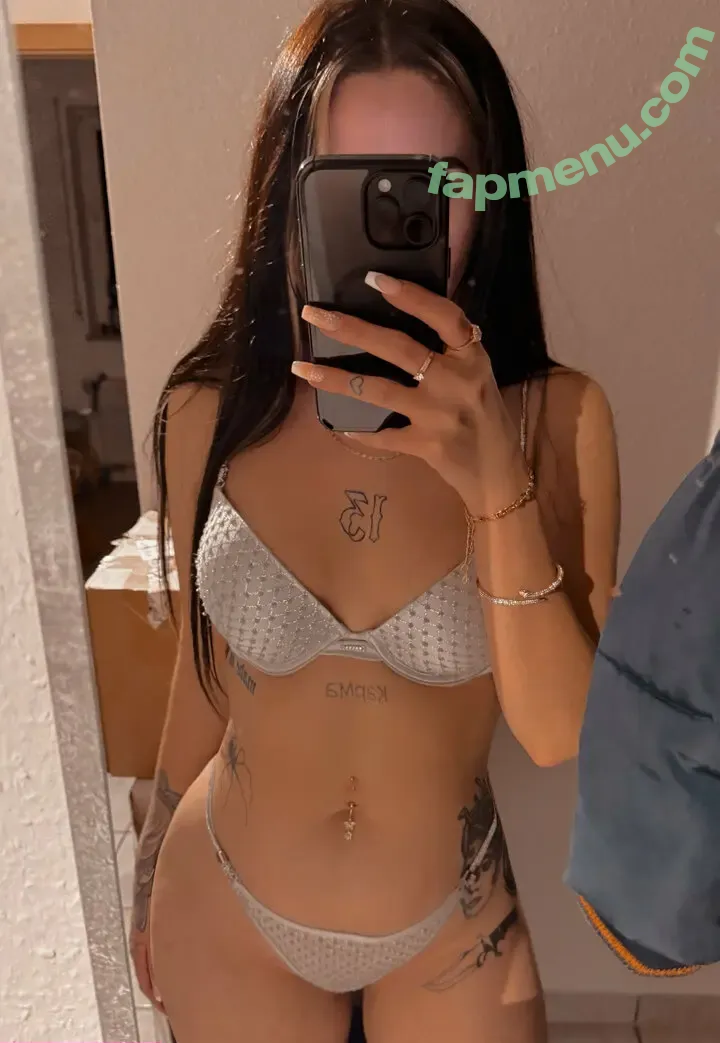 sweetyasmiin nude photo #0010 (sweetyasmiin)