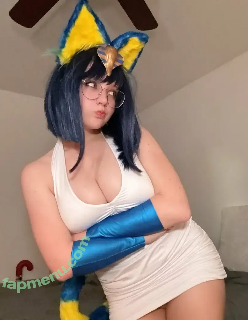 Swiskers nude photo #0018 (Swiskerss)