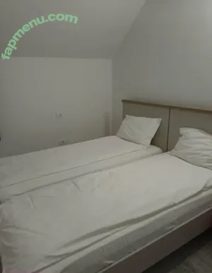 swiss-girl-vanessa / swissgirlvanessa nude photo #0051