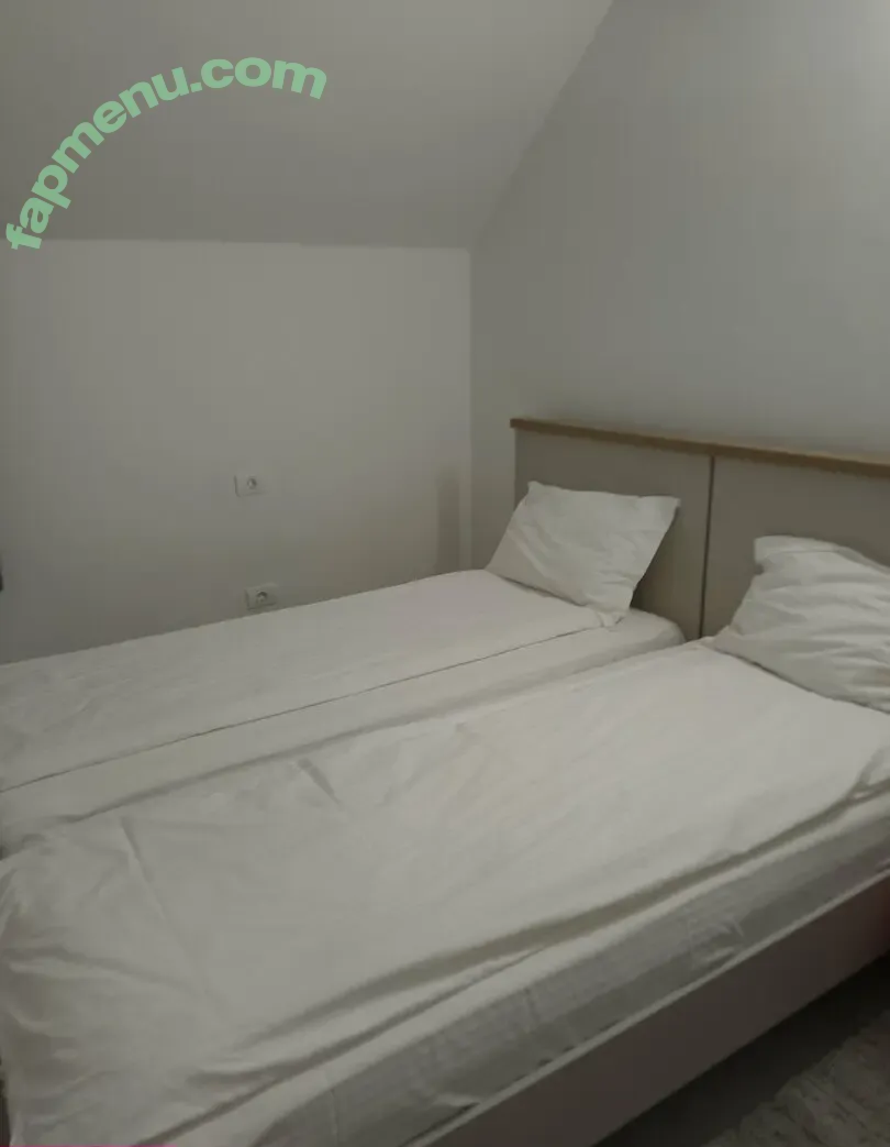 swiss-girl-vanessa nude photo #0051 (OFSGVanessa / people / swissgirlvanessa)