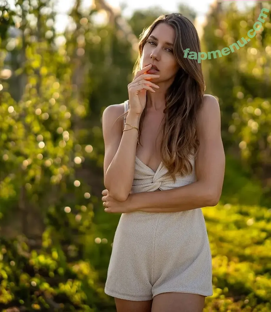 Swissmodel nude photo #0023 (swissmodel_)