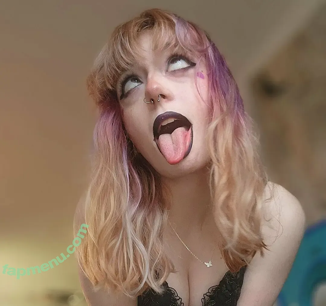 Switch Kittie nude photo #0009 (switchkittie / switchkittie14 / switchkitty0414)