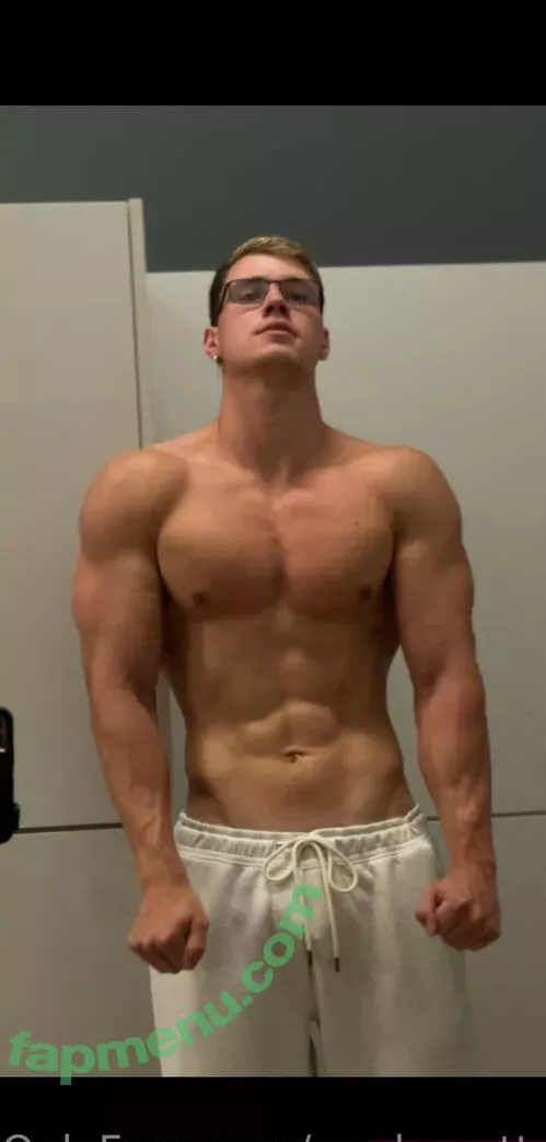 swolemattyy nude photo #0067 (swolemattyy)