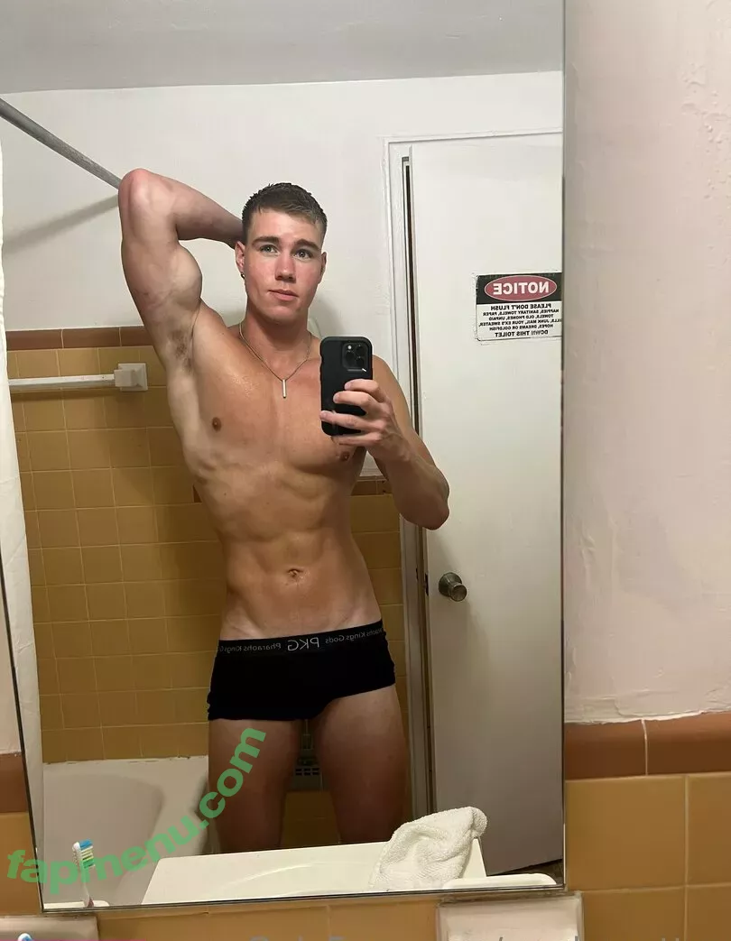 swolemattyy nude photo #0101 (swolemattyy)