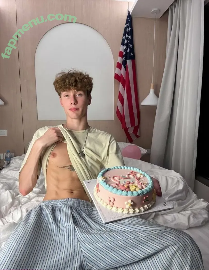 swoopyboy nude photo #0022 (swoopyboy)