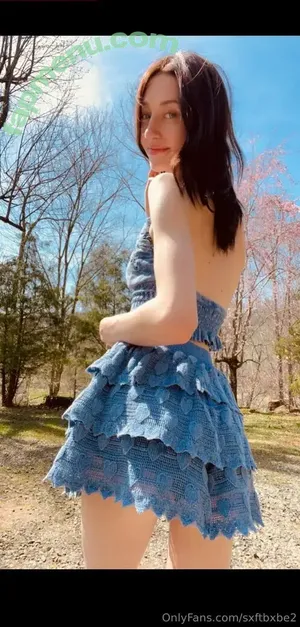  nude photo #0002