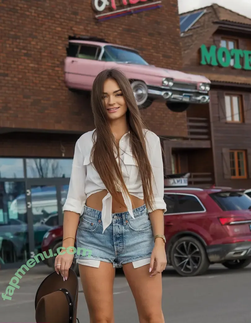 Sy.lwiaaa nude photo #0110 (Sylwia)