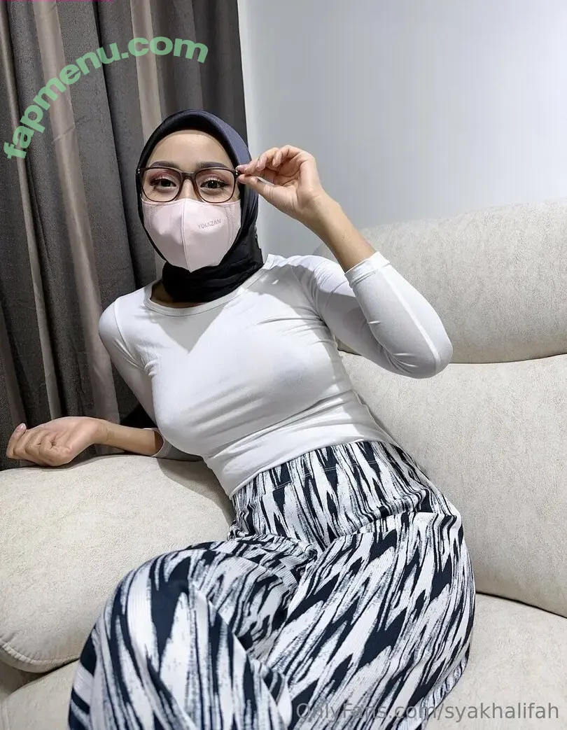syakhalifah nude photo #0006 (syairahshahid)