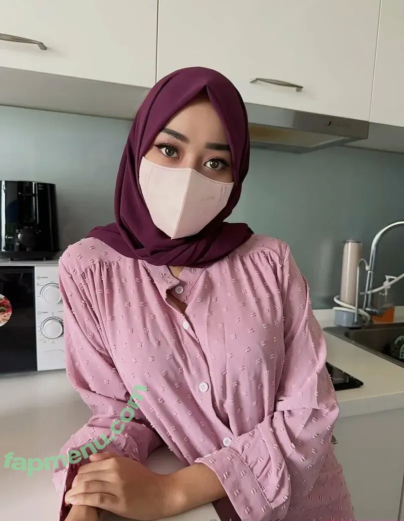 syakhalifah nude photo #0006 (syairahshahid)