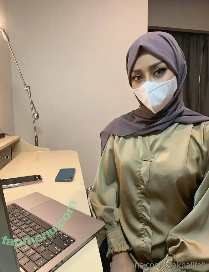 syakhalifah nude photo #0011 (syairahshahid)