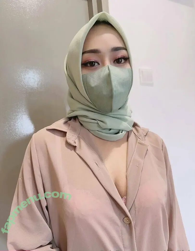 syakhalifah nude photo #0003 (syairahshahid)