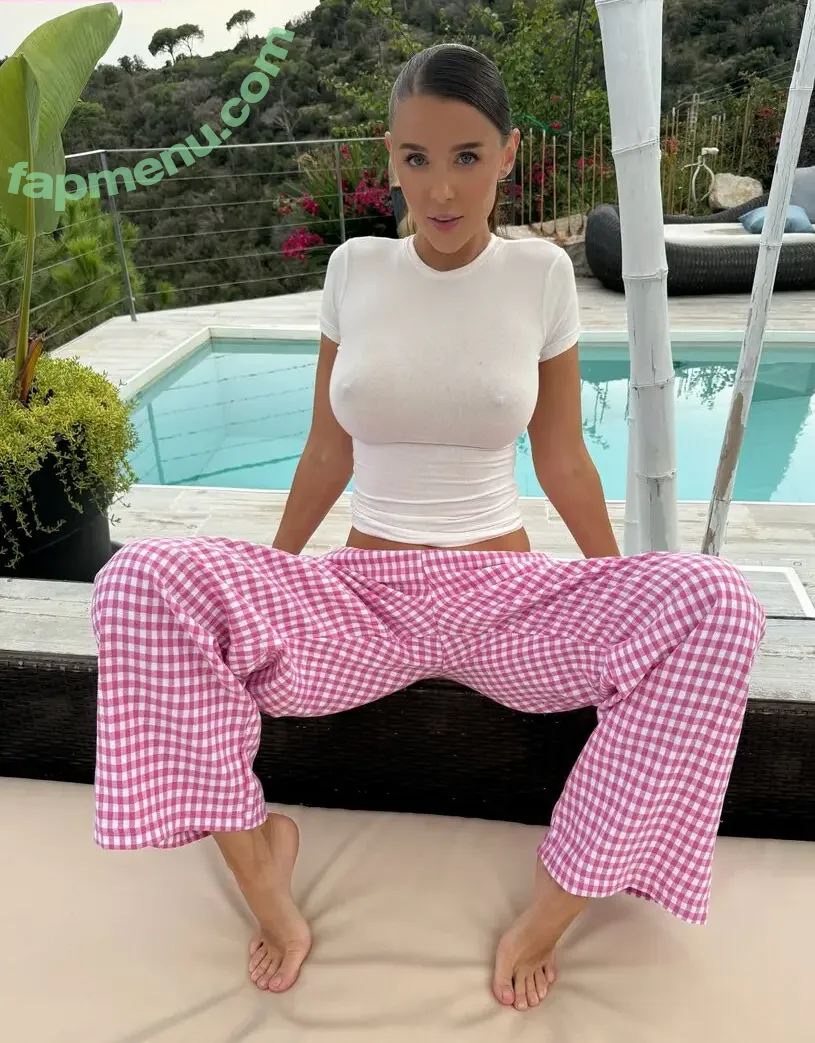 Sybil A nude photo #0260 (Olga Sybil / SybilA_official / olga_sybil / realsybil)