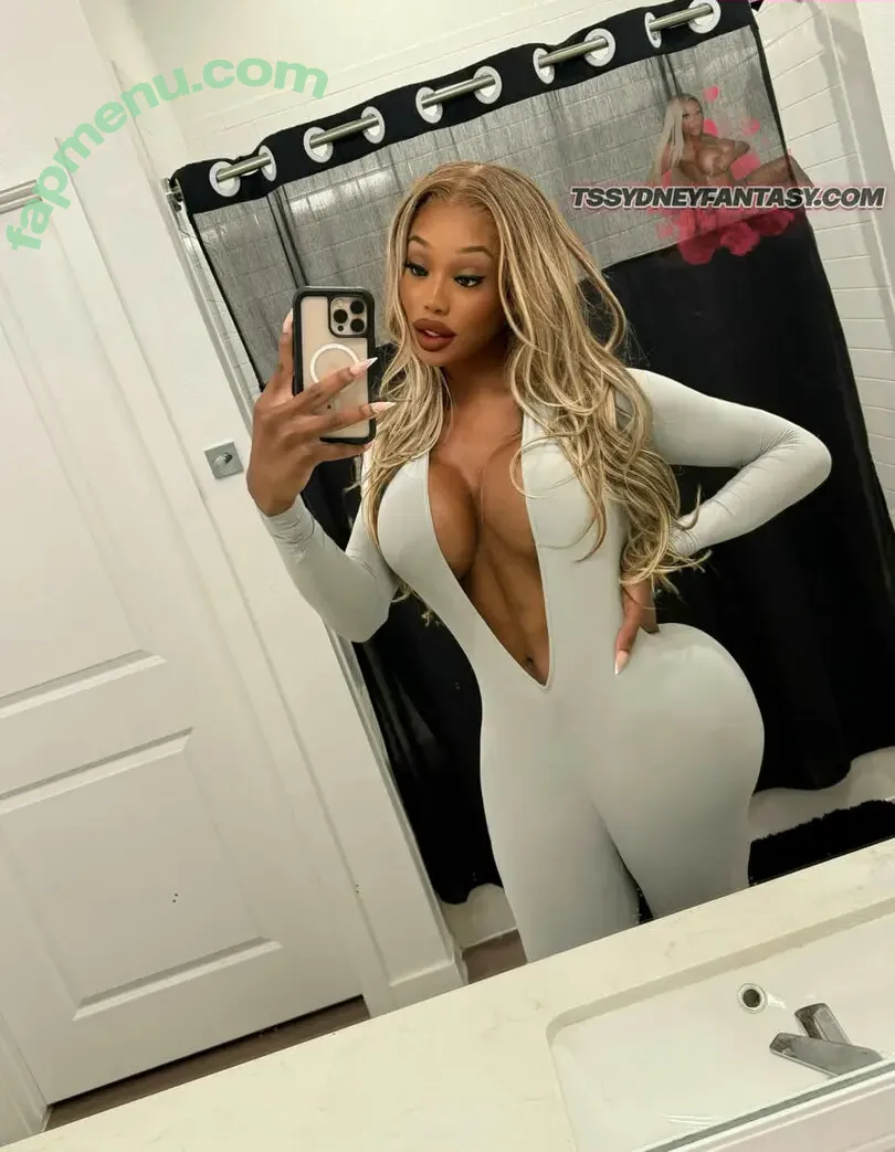 Sydney Fantasy nude photo #0003 (SydneyFantasy / sydneyfantasy_)