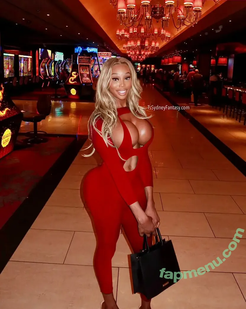 Sydney Fantasy nude photo #0004 (SydneyFantasy / sydneyfantasy_)
