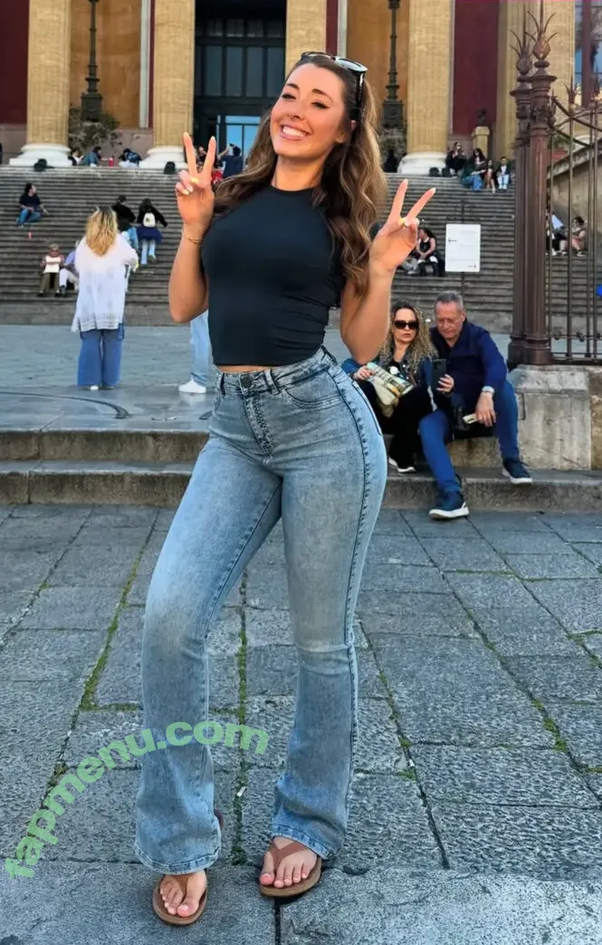 Sydney Lint nude photo #0001 (sydneylint)