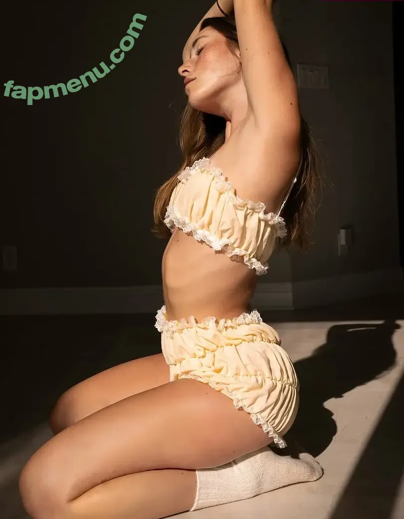 Sydney Lint nude photo #0015 (sydneylint)