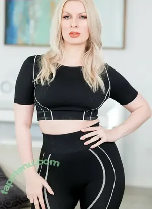 Sydney Paige / iwantsydneypaige / sydneypaige / sydneypaigexxx nude photo #0157