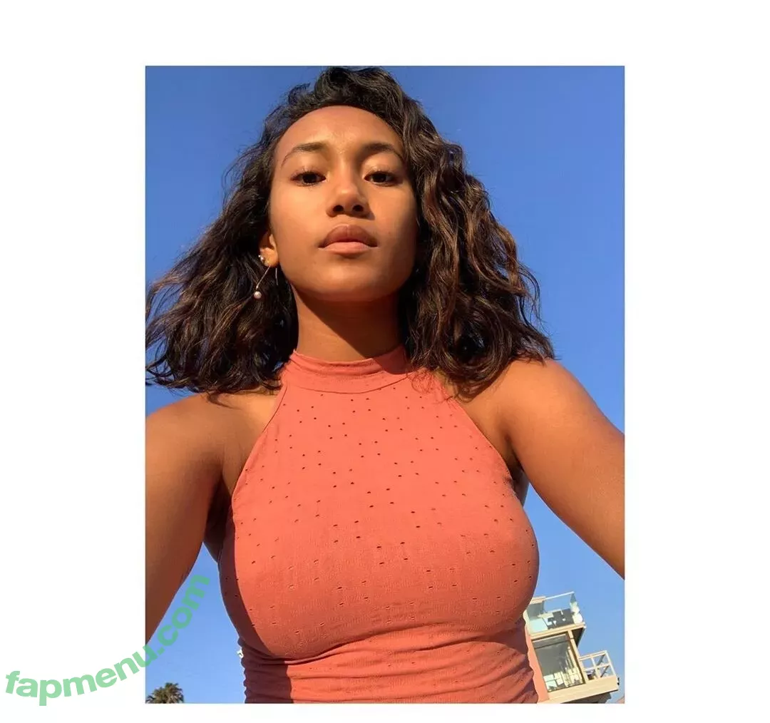 Sydney Park nude photo #0011 (heysydneypark)