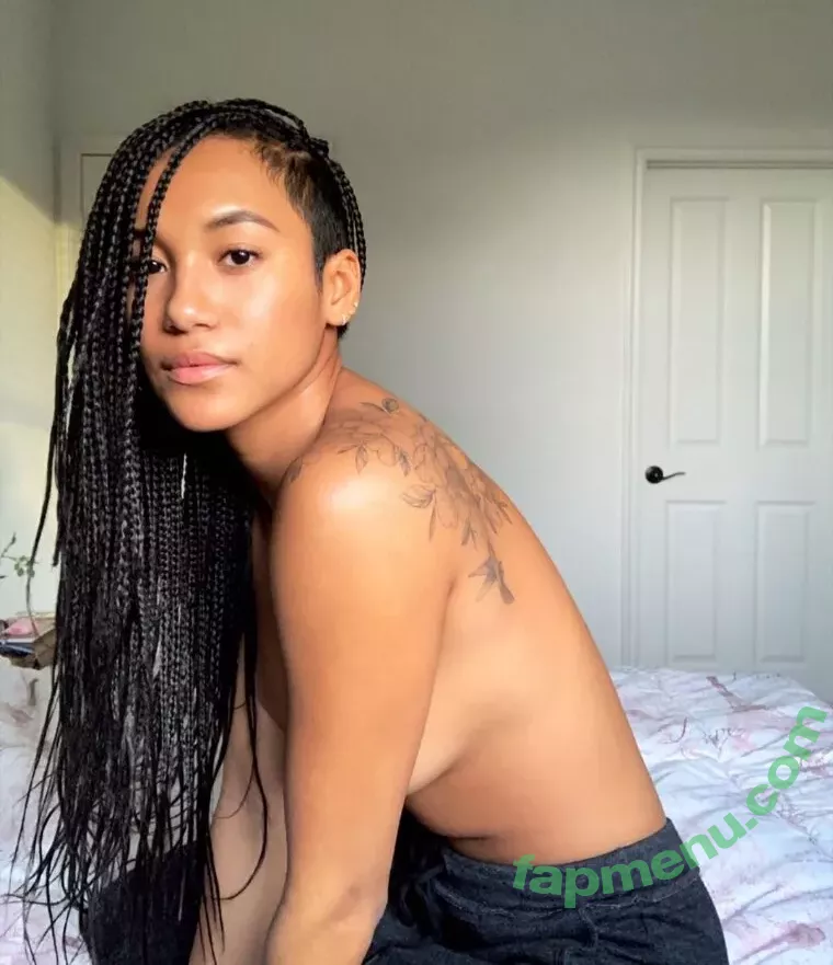 Sydney Park nude photo #0162 (heysydneypark)