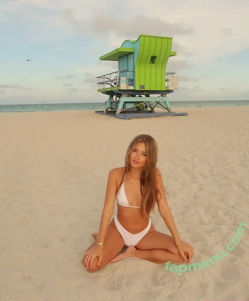 Sydney Ramolla nude photo #0033 (sydney.ra / sydney.ramolla / sydneyra)