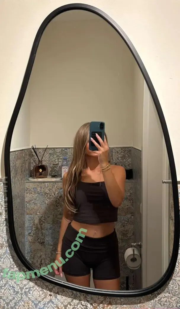 Sydney Ramolla nude photo #0544 (sydney.ra / sydney.ramolla / sydneyra)