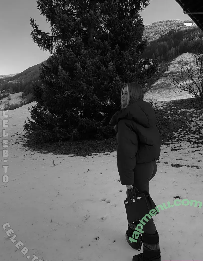 Sydney Ramolla nude photo #0568 (sydney.ra / sydney.ramolla / sydneyra)