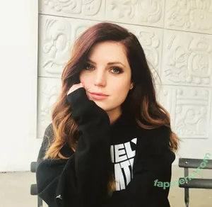 Sydney Sierota / sydneysierota nude photo #0079