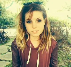 Sydney Sierota / sydneysierota nude photo #0082