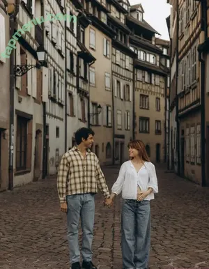 Sydney Sierota / sydneysierota nude photo #0101