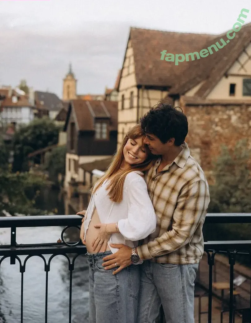 Sydney Sierota nude photo #0094 (sydneysierota)