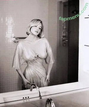 Sydney Sweeney / Sydney_Sweeney nude photo #2489