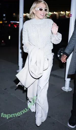 Sydney Sweeney / Sydney_Sweeney nude photo #2504