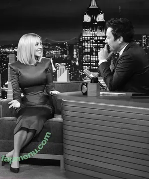 Sydney Sweeney / gal_gadot / sydney_sweeney nude photo #3117