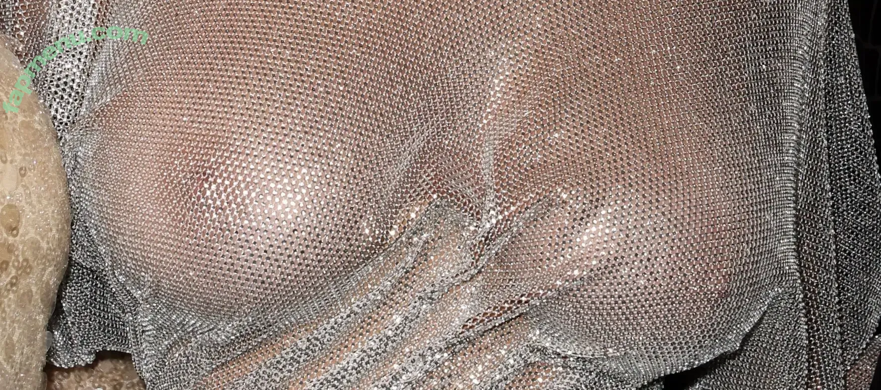 Sydney Sweeney nude photo #3356 (gal_gadot / sydney_sweeney)